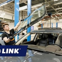 High-Performing Auto Glass Mobile Service - NSW image