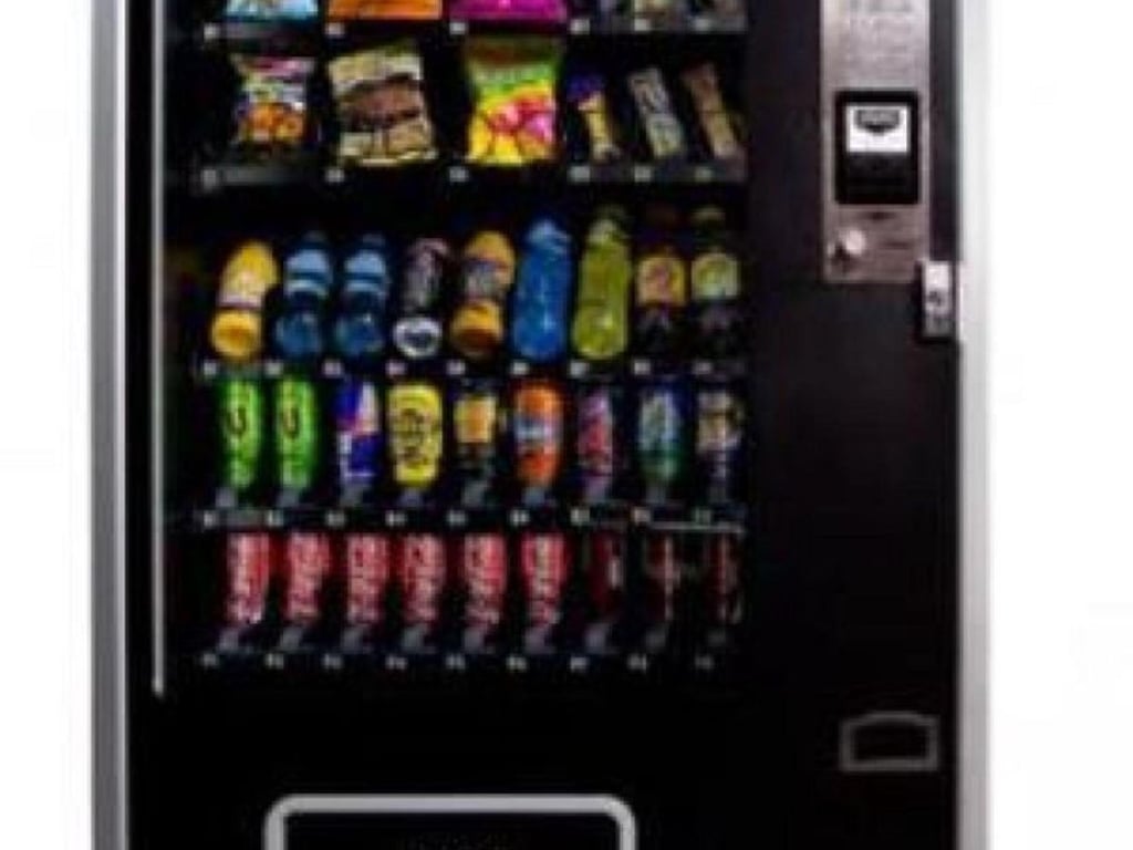 Interactive Vending Machines - Massive Return-on-Investment - Now Serving Healthy-Options plus Major Brands like Coca-Cola and Schweppes -from $50,000, photo 6