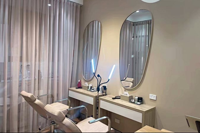 Established 9-Year Brows & Lashes Salon Inside High-Traffic Shopping Centre