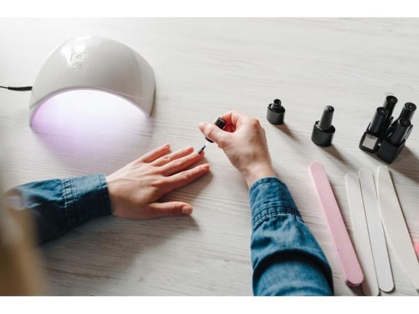 35357 Profitable e-Commerce Opportunity - Thriving Nail Industry