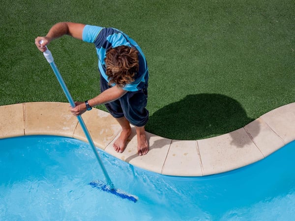 CAIRNS POOL MAINTENANCE BUSINESS FOR SALE