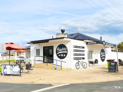 CAFE BUSINESS & HOUSE FOR SALE - Painters Cafe, Corowa NSW - 1P0542 image