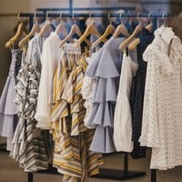 European Style Fashion Business by the Seaside Ref: 14354 image