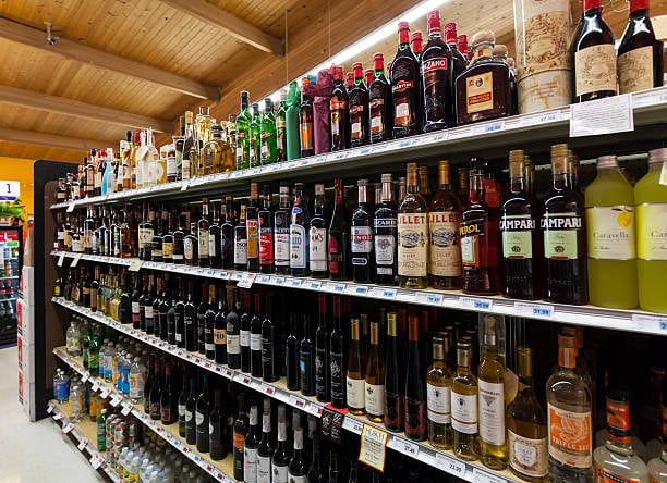 LIQUOR STORE – WEEKLY SALES $45,000! - UNDER OFFER
