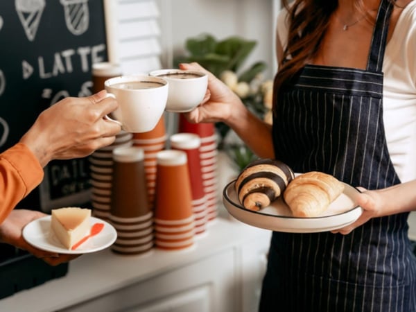 Established Cafe Franchise in High-Traffic Commercial Hub with Strong Sales and Growth Potential