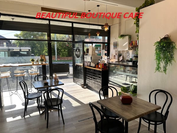 Boutique Cafe with 3 bedroom apartment.