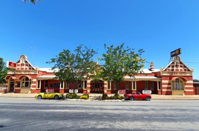 LEASEHOLD - Federal Hotel / Motel, Berrigan NSW - 1P0557