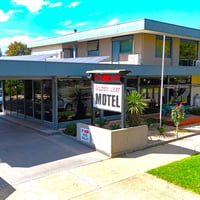 FREEHOLD - Vendor Terms Available - Golden Leaf Motel, Myrtleford VIC - 1P0584 image