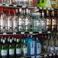 UNDER OFFER - TOP PERFORMING LIQUOR STORE image