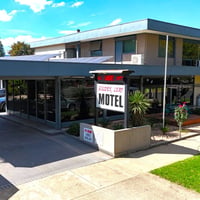 FREEHOLD FOR SALE BY EXPRESSIONS OF INTEREST - Golden Leaf Motel, Myrtleford VIC - 1P0584 image