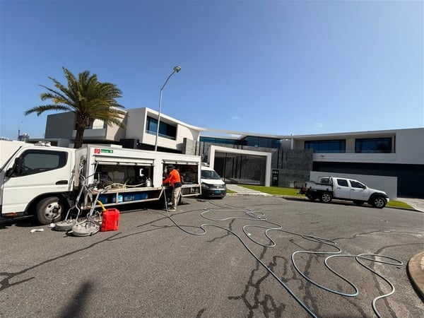 Pressure Cleaning And Gutter Cleaning primary image