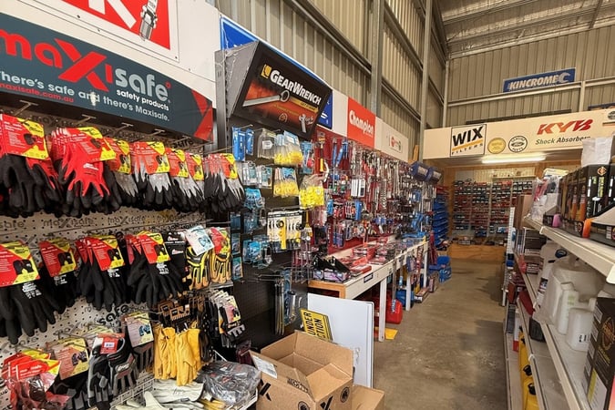 LEASEHOLD - Ovens Valley Parts Centre, Bright VIC, photo 3