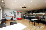 Retail/Cafe shop  on the main road for lease