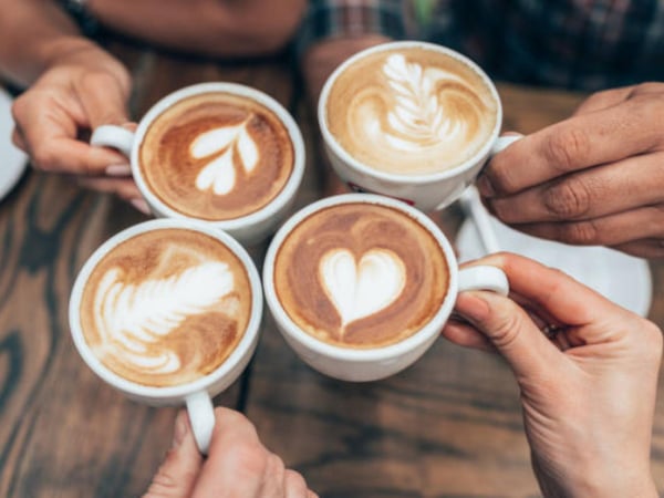Renowned Cafe in Popular Hills Area, Short Trading Hours, High Profits