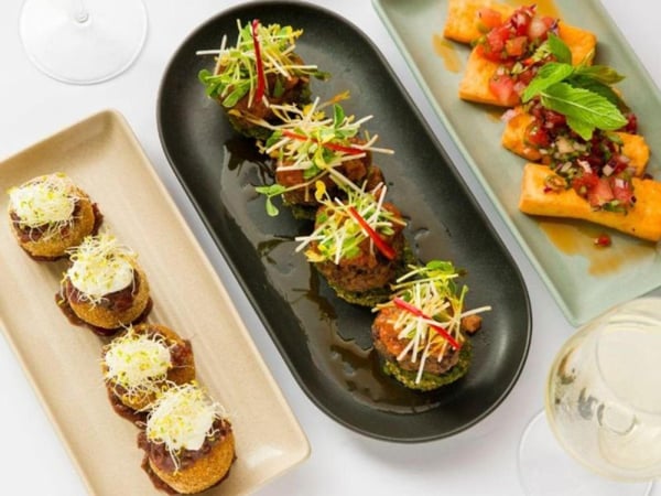 Long-Standing Restaurant & Bar for Sale - Bustling Newtown, NSW Location - High Foot Traffic - Monthly Turnover: Average $65K - Fully Equipped Kitchen