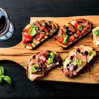 Thriving Restaurant & Bar $16k Weekly Sales | Low Rent | High - Exposure Location [2407261] image