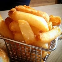 Run - Down Fish&chips * Box Hill * 3bedrooms * Easy To Improve * $89k(1703302) image