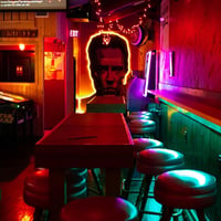 SMALL BAR  15 YRS TRADE  5 EVENINGS !!! image