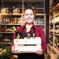 Premier Bottle Shop Near Box Hill Ref: 15654 image