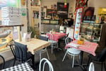 LEASEHOLD - Italian Pizzeria & Cafe, Howlong NSW - 1P0599