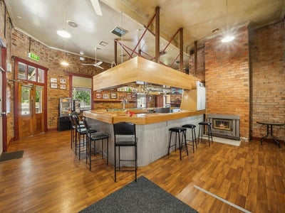 FREEHOLD - Devenish Railway Hotel VIC - 1P0552 image