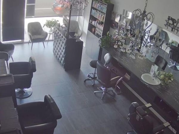 High-Growth Hairdressing Business for Sale-Prime Chelsea, Victoria-Bayside Shopping Strip Location-Impressive Turnover: 6000 weekly-Equipment Included