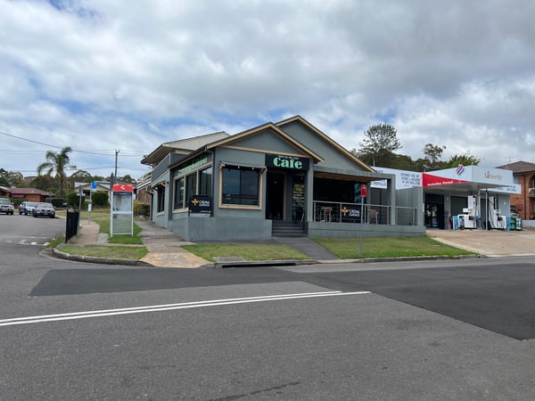 Serene Lakeside Cafe with Prime Location in Rathmines, NSW