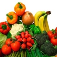 Large Fruit & Vegetable Shop in Western Area Ref: 17941 image