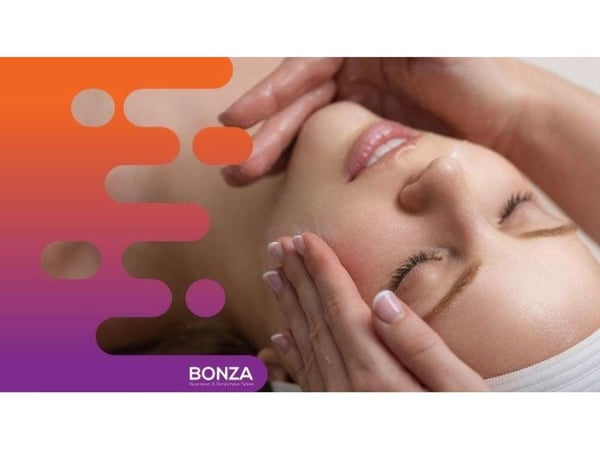 35472 Thriving Beauty Salon - Bustling Coastal Location
