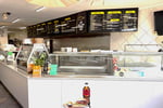 LEASEHOLD - Lavi Fish & Chips - 1P0604