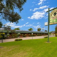 LEASEHOLD - Country Club Motor Inn, Deniliquin NSW - 1P0590 image