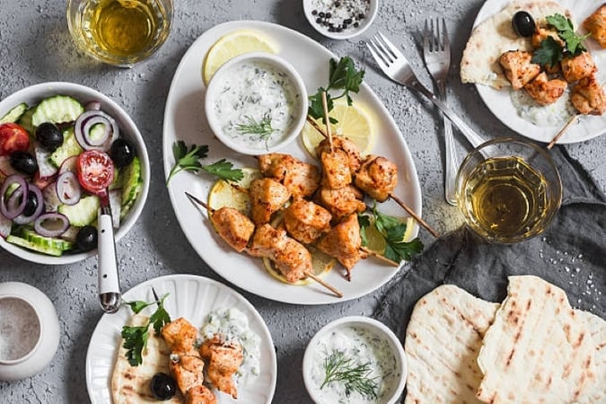 POPULAR GREEK MEDITERRANEAN RESTAURANT OPPORTUNITY