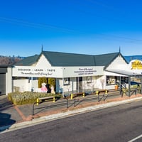 Business and Freehold Offering image