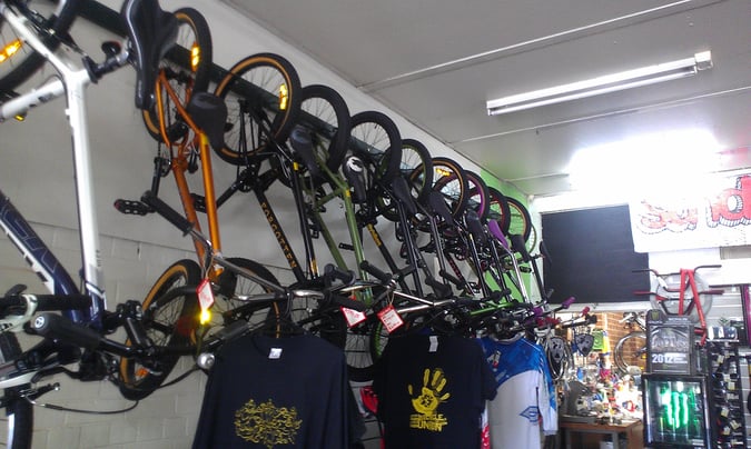Diamond Creek bike shop, photo 1