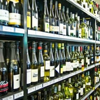 Popular Drive-thru Bottle Shop in West Ref: 17136 image