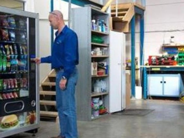 Interactive Vending Machines - Massive Return-on-Investment - Now Serving Healthy-Options plus Major Brands like Coca-Cola and Schweppes -from $50,000, photo 2