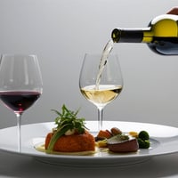 MODERN RESTAURANT, HIGH-PROFILE BRISBANE PRECINCT - 5851 image