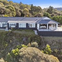 Luxury East Coast Retreat image