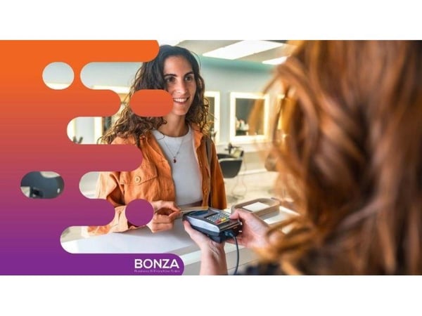 36456 Established Lash & Brow Studio - Repeat Clients & Growth Potential