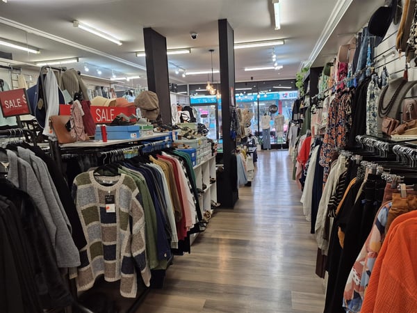 Established Fashion Boutique - Prime Devonport Location