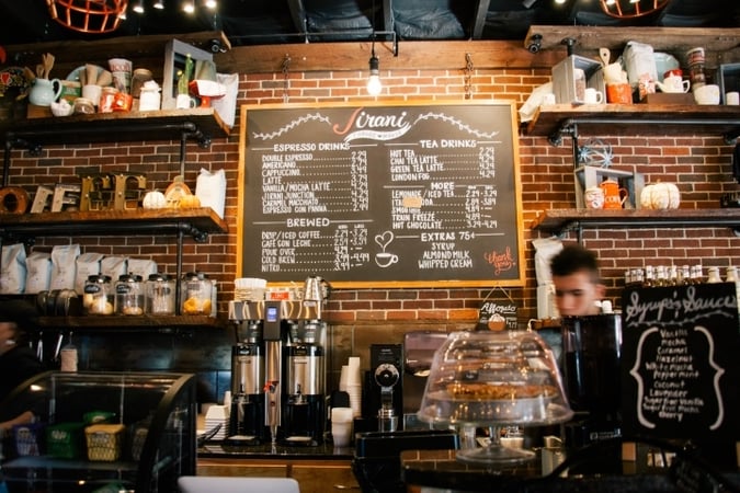 6 DAY CAFÉ - UNDER OFFER