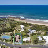 Freehold Post Office with 4-Bedroom Home and Pool - Corindi Beach, NSW image