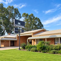 LEASEHOLD - Settlement Motor Inn, Deniliquin NSW - 1P0624 image