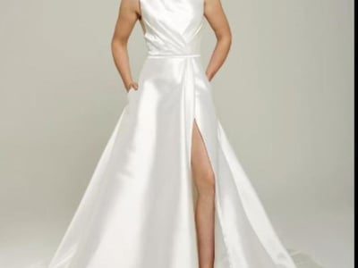 Long-Established Bridal & Couture Business  Nearly 20 Years image