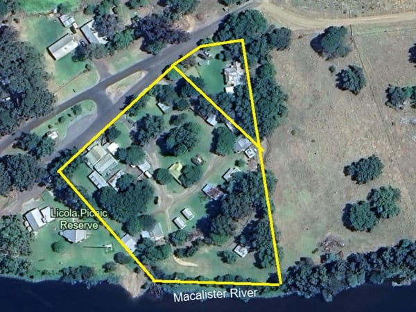Caravan Park, General Store and Fuel with Pub potential
