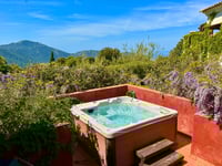 Jacuzzi vue sur la mer