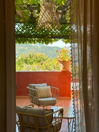 Vue sur le salon de terrasse