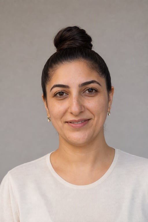 Hündür topuz: Yığılmış və hamar; ofis və toy favoriti
