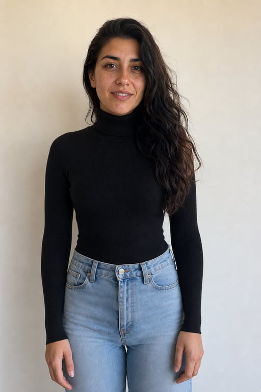Polera cuello tortuga negra