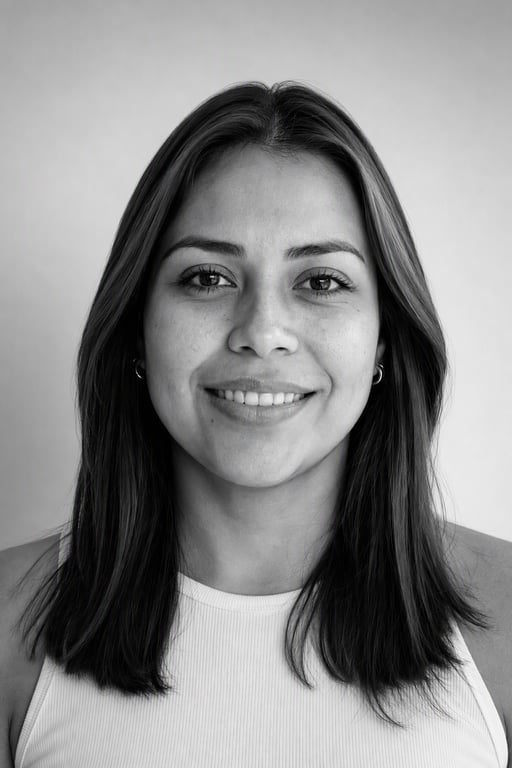 Editorial en blanco y negro: Monocromo de estudio con mucho contraste